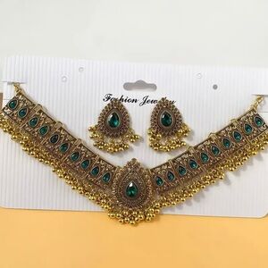 1 Pair Bollywood Style Earrings + 1 Necklace Vintage Jewelry Set